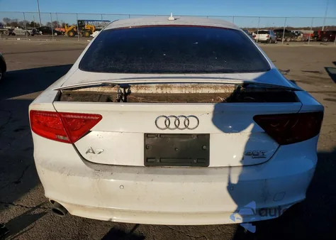 2013 Audi A7 Premium Plus z USA, uszkodzony, nr VIN WAUYGAFC5DN143442